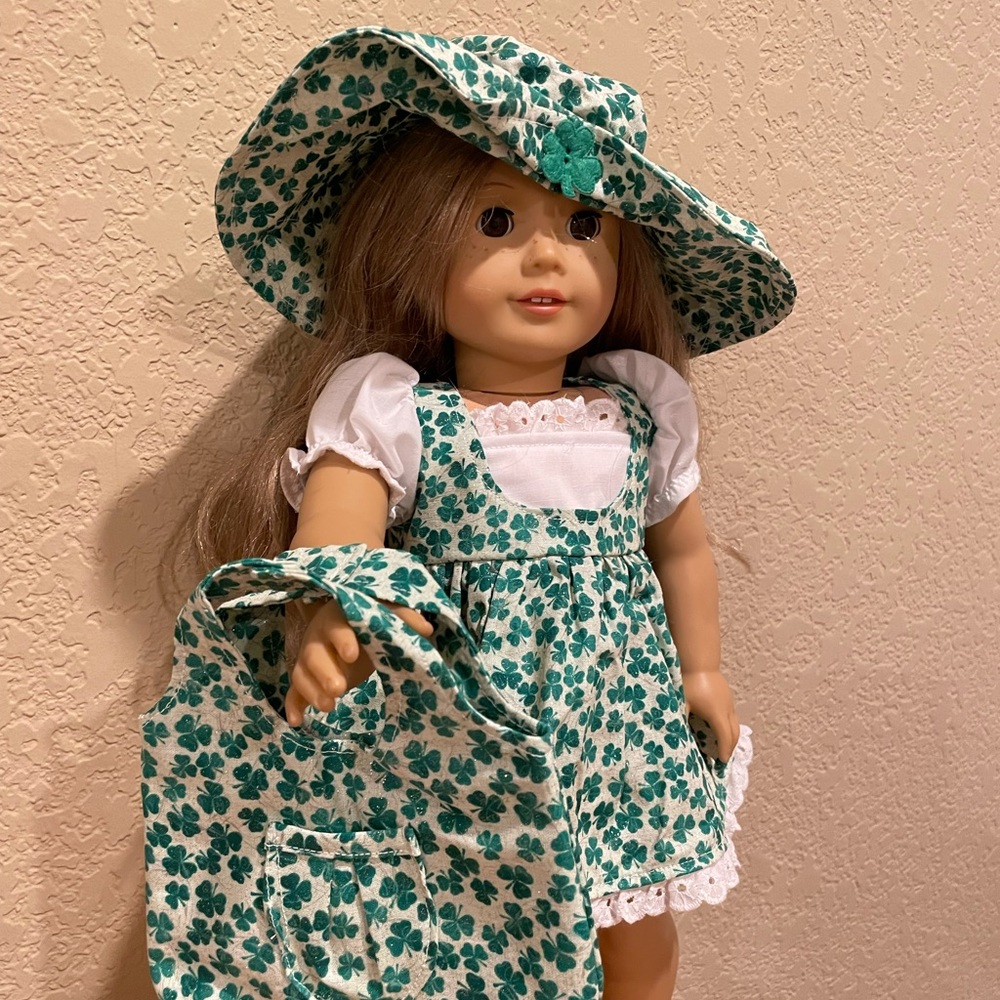 19 Inch Doll Outfit Collection with 4 Outfits - Picture 6 of 16